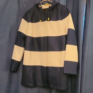 Talbots Women's Petite Creme and Blue Waterproof Raincoat - Like NEW